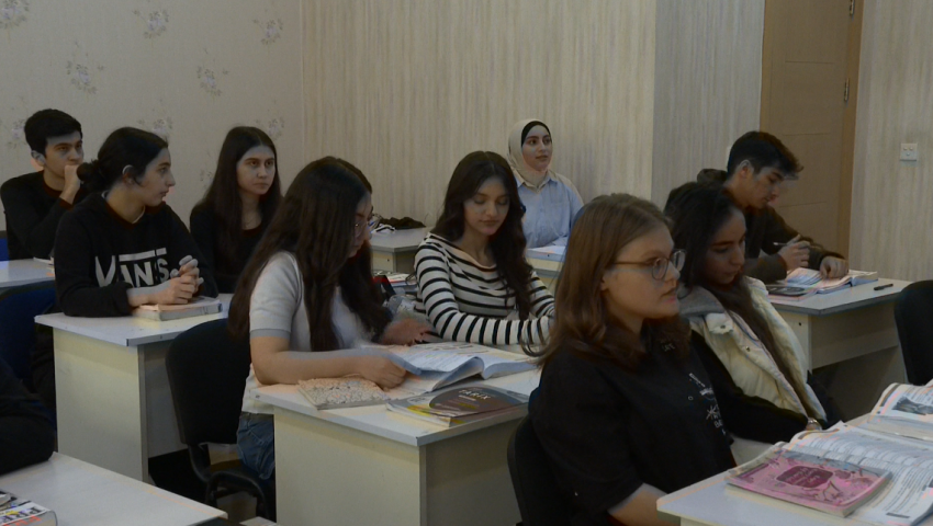 Məktəblərdə vahid geyim formasının tətbiqində boşluqlar var - VİDEO