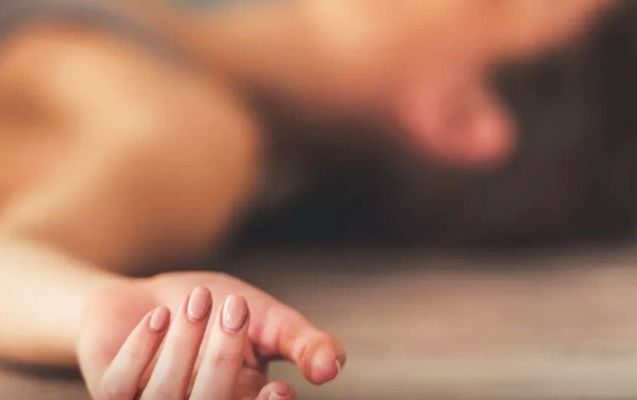 17 yaşlı qız evdə qızdırmadan öldü