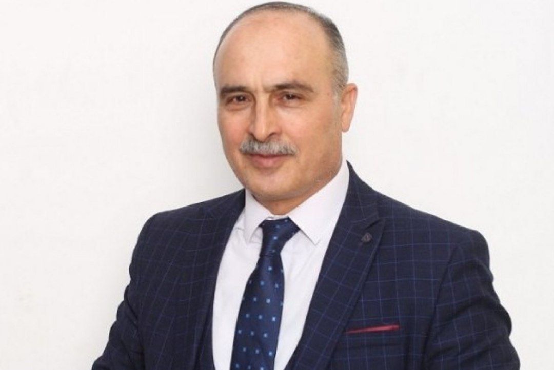 "Hürriyyət"in baş redaktoru Vüqar Məmmədovun həbs müddəti uzadılıb