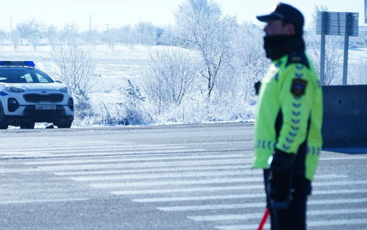 Yağıntılı hava ilə bağlı sürücülərə - Xəbərdarlıq