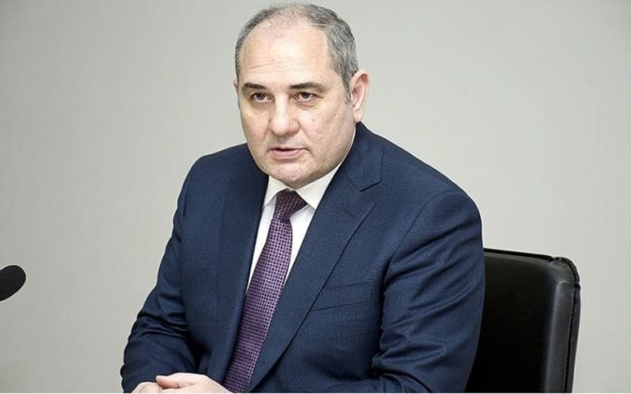 Zeynal Nağdəliyev Tahir Budaqovu kollektivə təqdim etdi