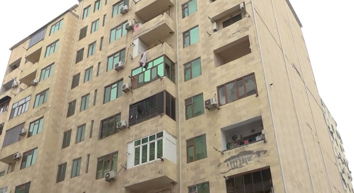 Minlərlə manat ödəndi, sənəd verilmədi - MTK ilə sakinlər üz-üzə - VIDEO