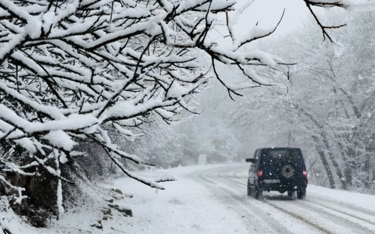Bakı–Şamaxı–Yevlax yolu buz bağlayıb