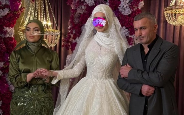 Qurban Qurbanov xanımı və qızı ilə