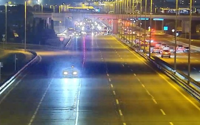 Aeroport şosesində nəqliyyatın hərəkəti məhdudlaşdırılıb