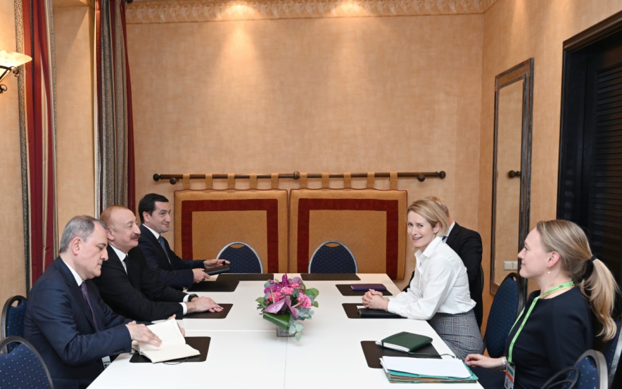 Prezident Münxendə Kaya Kallas ilə görüşüb