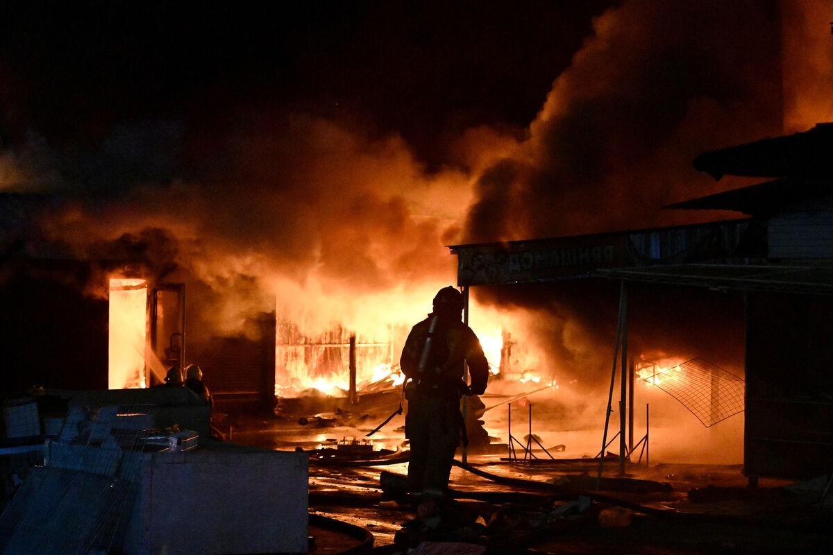 Ukrayna Ordusu Rusiyada neft anbarı və terminalına zərbə endirib