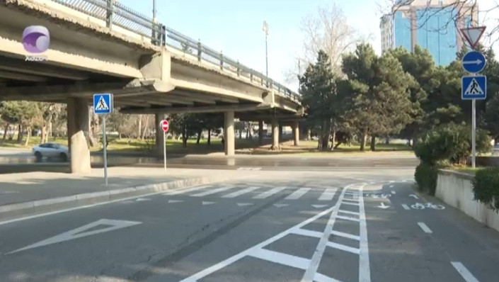 Bu piyada zolağı müzakirələrə səbəb olub - VİDEO