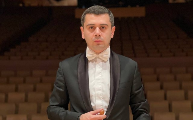 Mahnı və Rəqs Ansamblına direktor-baş dirijor təyin olundu