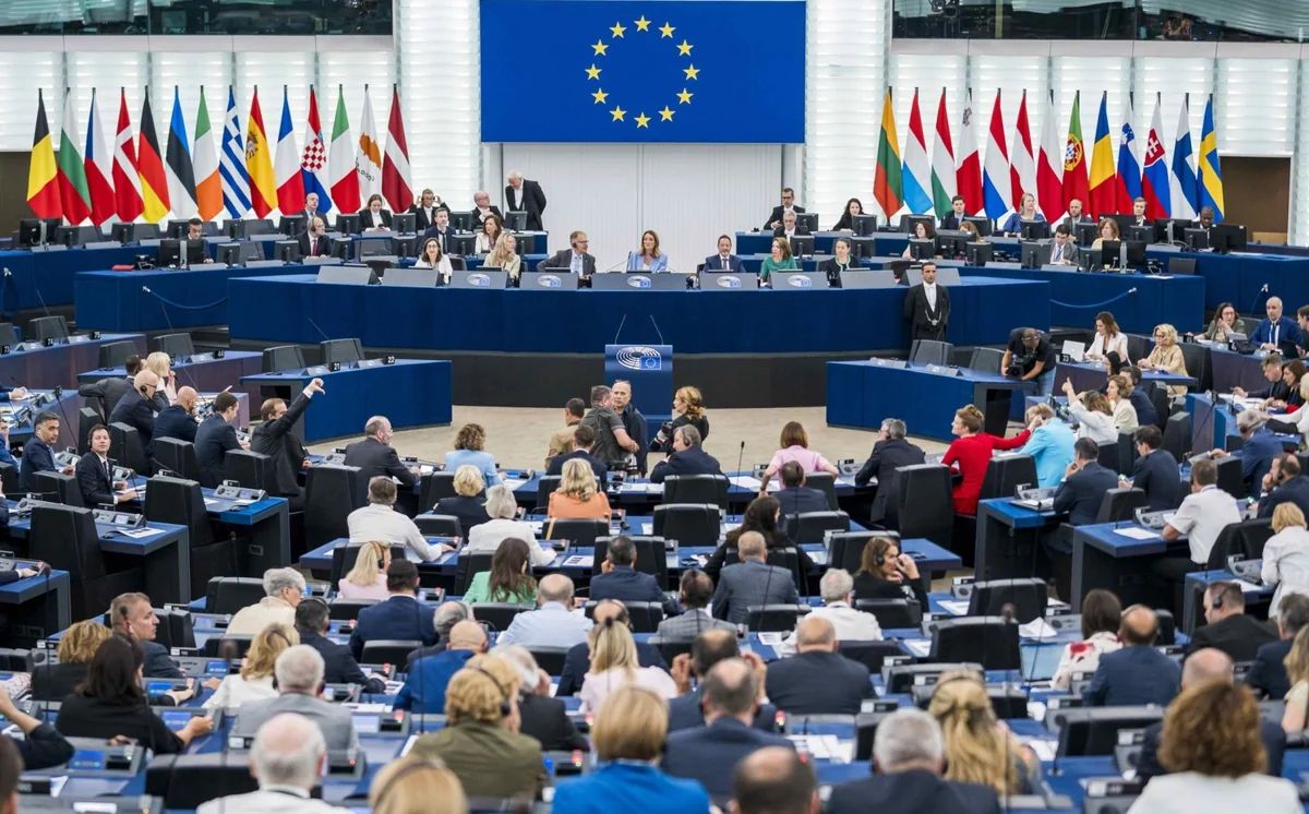 Avropa Parlamenti süni intellekti "söndürdü"