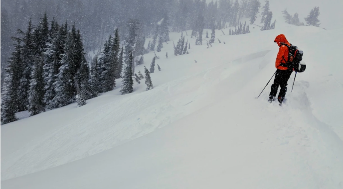 Kaliforniyada güclü uçqun: 10 nəfər itkin düşüb