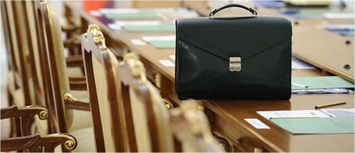 Azərbaycanda icra hakimiyyətlərindən birində KÜTLƏVİ İXTİSAR - Siyahı