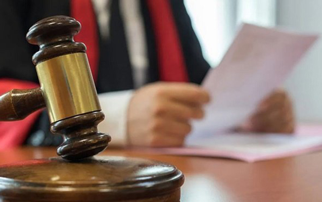 Vəzifəli şəxsin ölkədən çıxışına məhdudiyyət qoyuldu