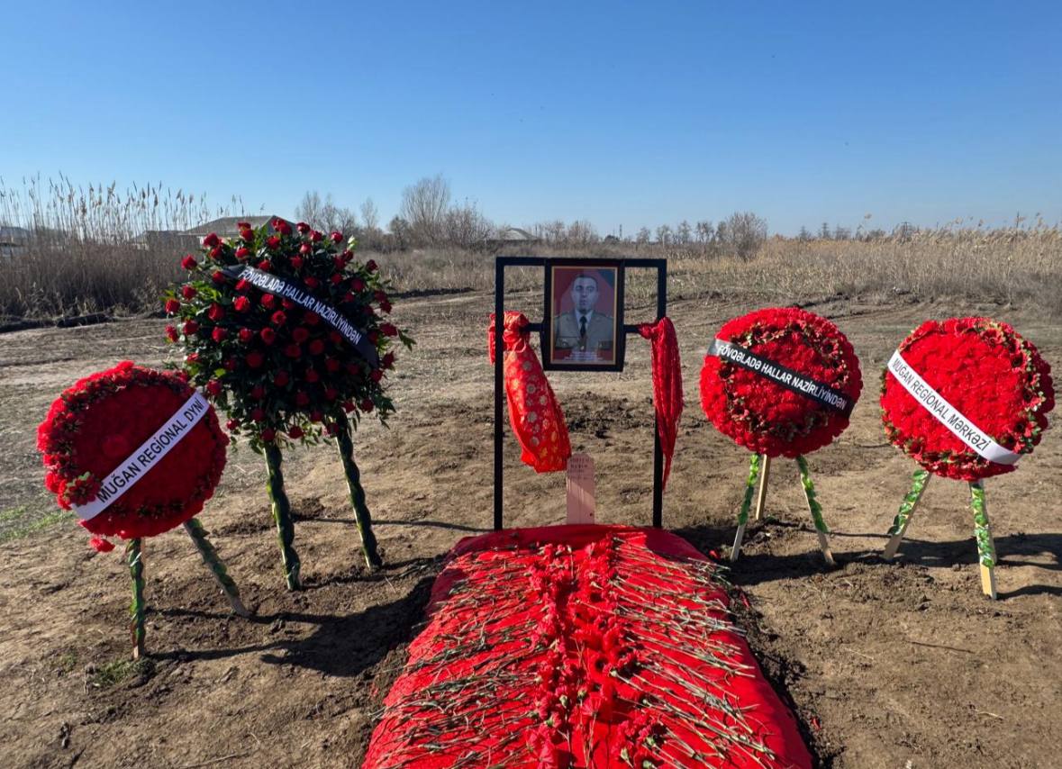 Xidməti vəzifəsini yerinə yetirərkən həlak olan FHN əməkdaşı dəfn olundu