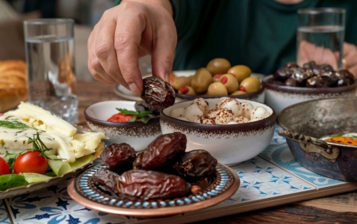 Ramazan ayının dördüncü gününün iftar vaxtı