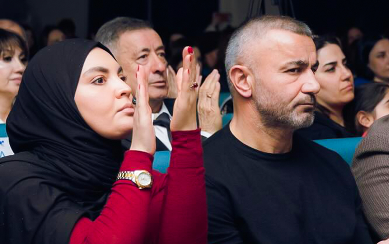 Qurban Qurbanov xanımı ilə tədbirdə - Foto