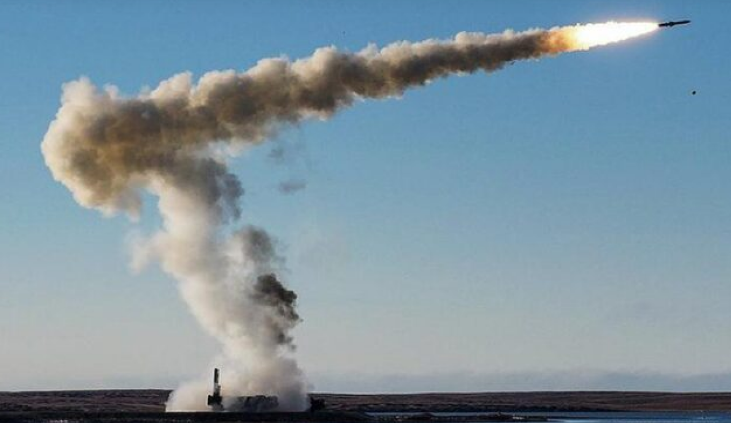 İran Çindən gəmi əleyhinə hiper sürətli raket alır