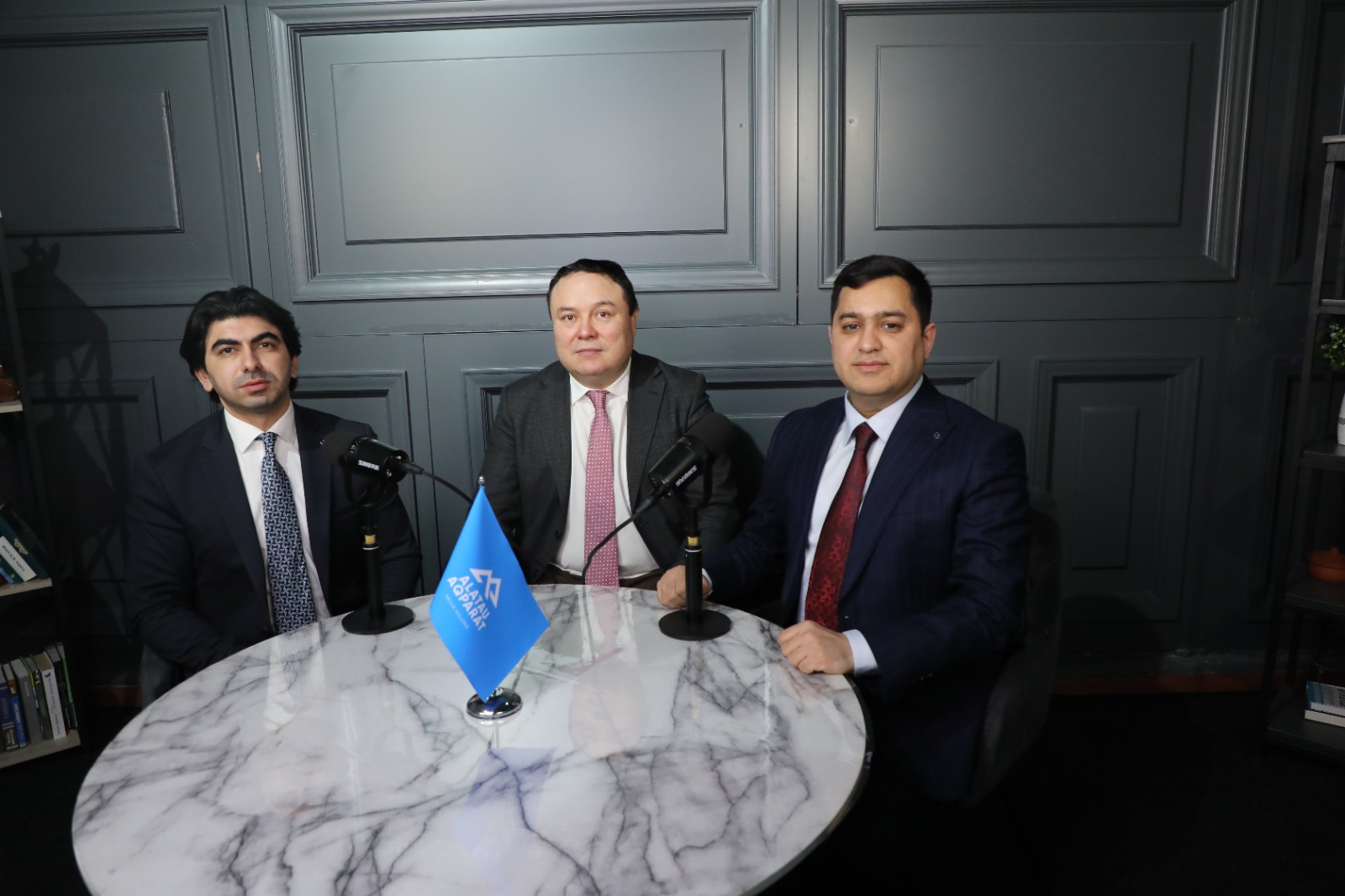 Azərbaycanlı media rəhbərləri ilə Qazaxıstanın aparıcı media qurumu arasında görüş keçirildi - FOTOLAR