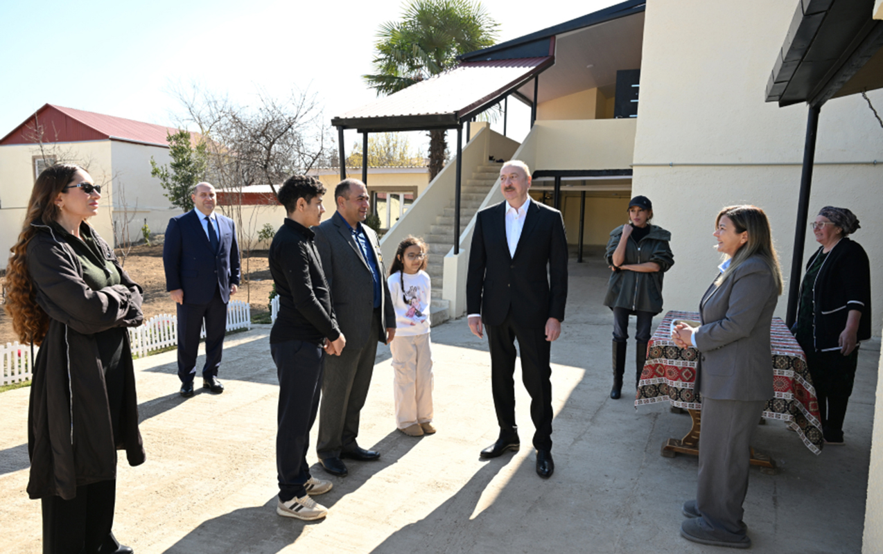 “Dadına baxın, təndir çörəyidir” - İlham Əliyev