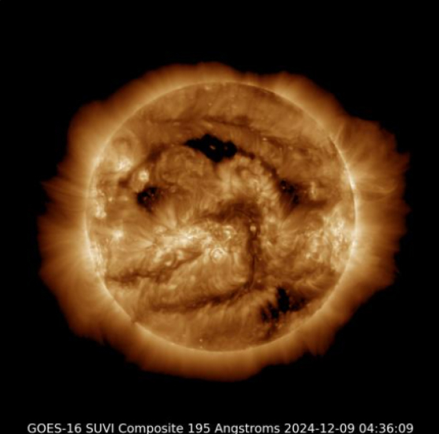 Günəşin səthindən ləkələr yoxa çıxmağa başlayıb
