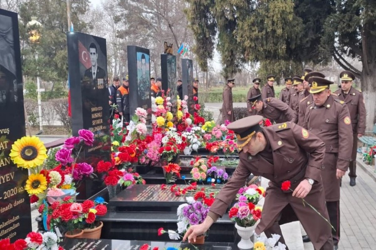 FHN-in strukturlarında Xocalı faciəsinin qurbanları anılıb - FOTOLAR