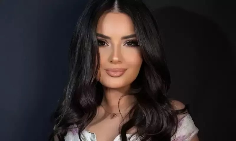 Ayseldən estetik iddialarına cavab: "Üzümə iynə dəyməyib"