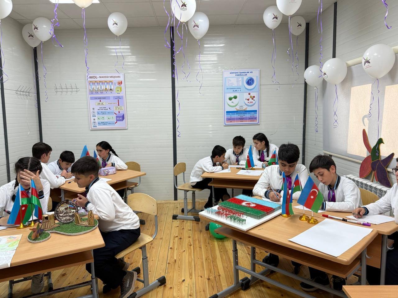 Zəfərin sədası sinif otaqlarından gəlir: Kəlbəcərdə yeni məktəb