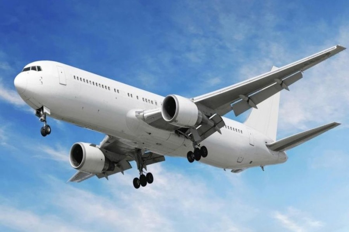 Əbu-Dabidən Bakıya uçan təyyarə geri qayıdır