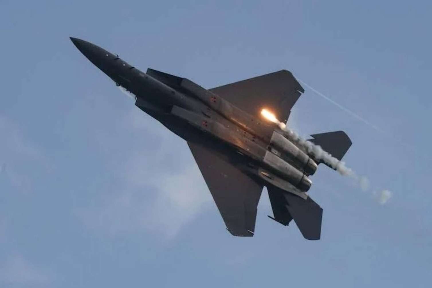 ABŞ qırıcısı havada vuruldu - VİDEO