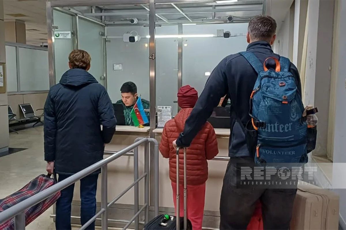 Son iki saatda İrandan Azərbaycana 10 nəfər təxliyə edilib