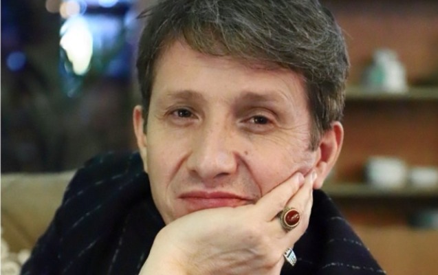 Azər Axşam: “Savadı və istedadı olmayanlar efirə buraxılmamalıdır”