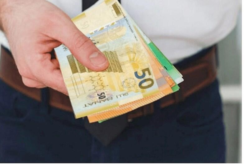 Bu şəxslərin maaşı artırıldı - RƏSMİ