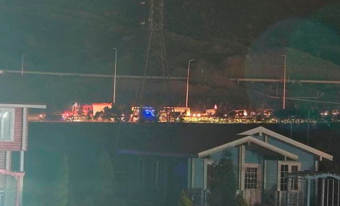 Bakı dairəvi yolunda maşın yandı - Sıxlıq yarandı