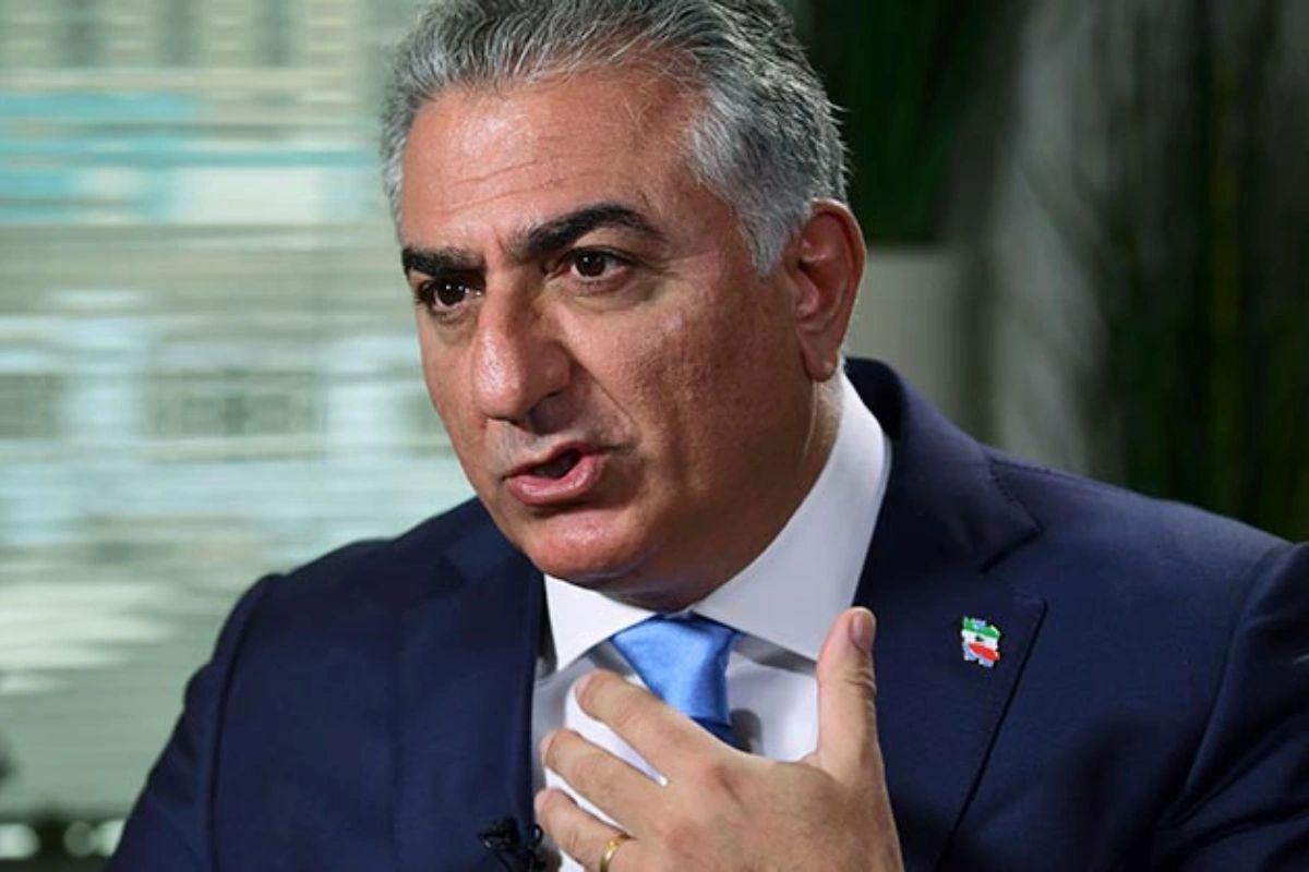 İranlı alimlər hakimiyyətin Pəhləviyə verilməsini tələb etdilər - FOTO