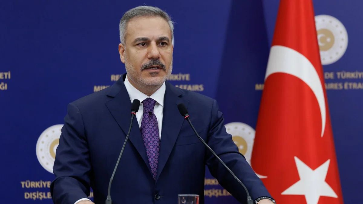 Hakan Fidan İranın bölgə ölkələrinə hücum səbəbini açıqlayıb