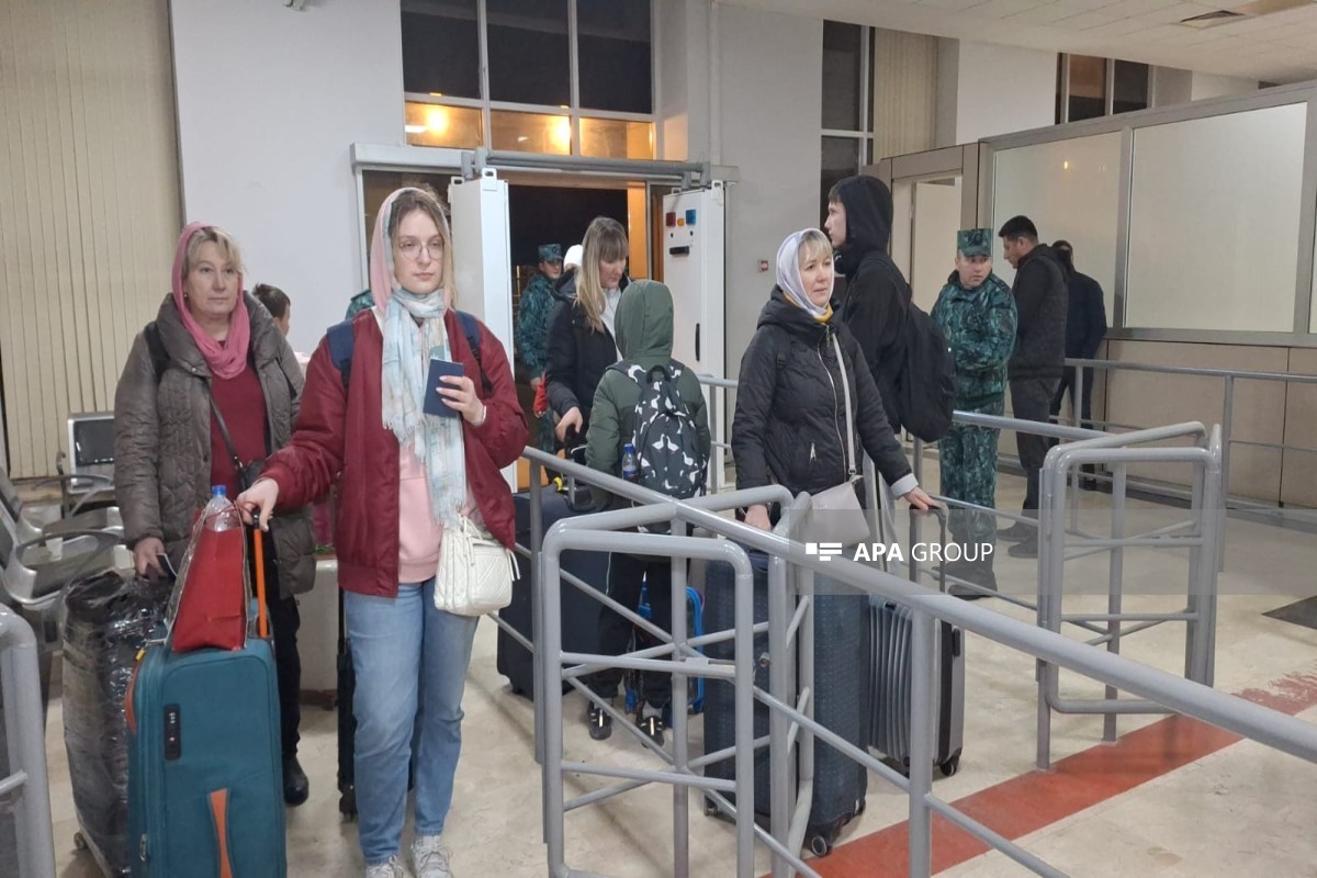 126 Rusiya vətəndaşı ölkələrinə göndərilmək üçün Lənkəran hava limanına aparılıb