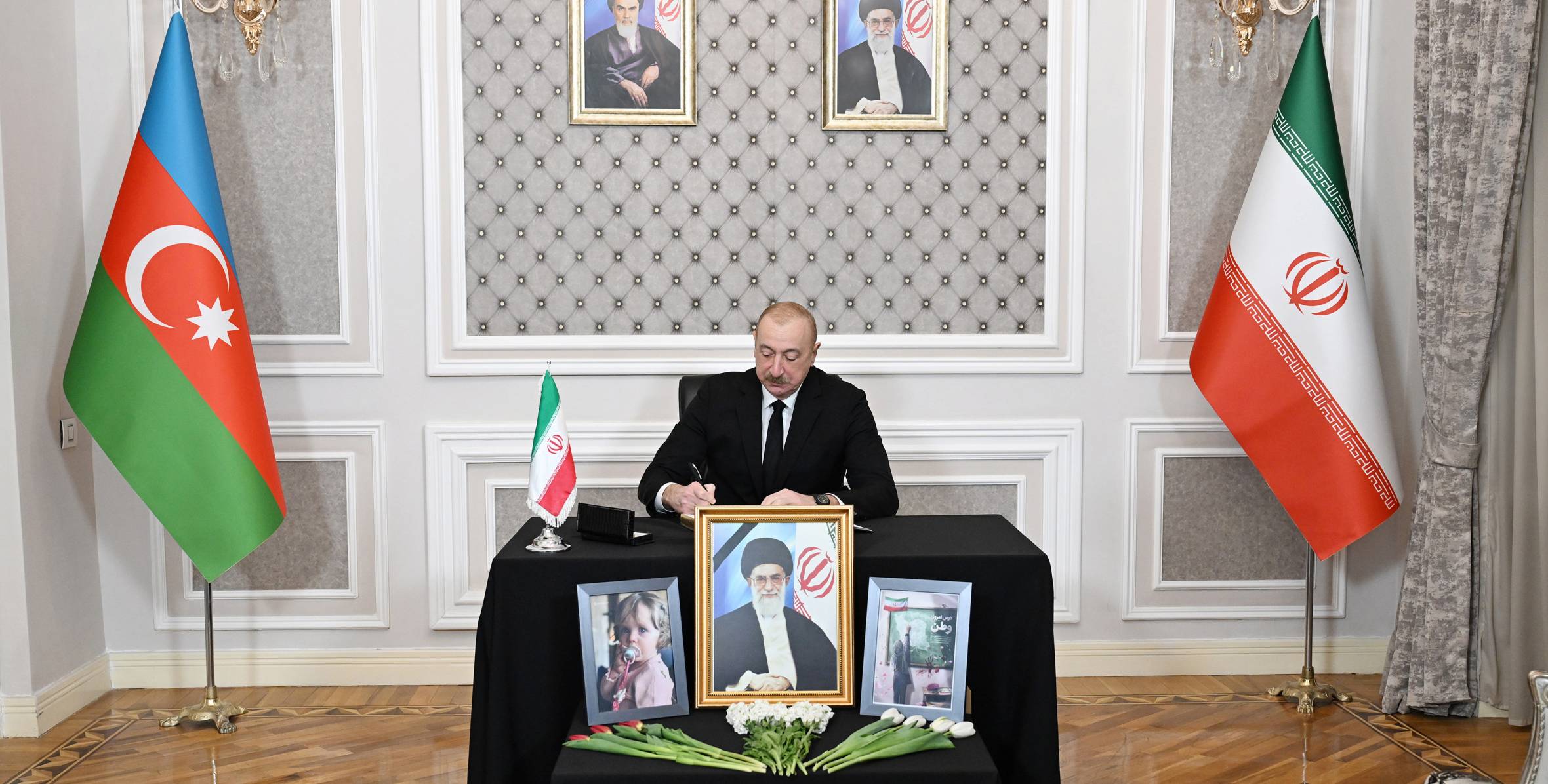 İlham Əliyev İran səfirliyinə gedib başsağlığı verdi - FOTOLAR