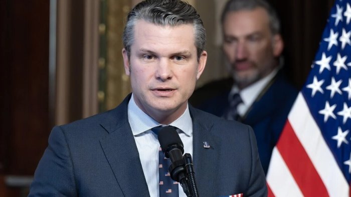 ABŞ-nin müharibə naziri: Hind okeanında İranın hərbi gəmisini biz vurmuşuq