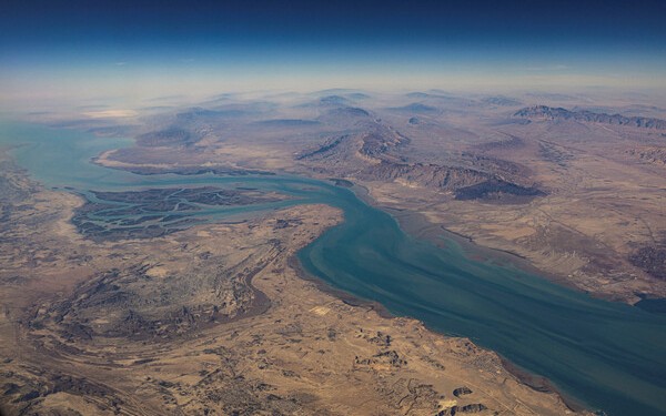 İran dost ölkələrin gəmilərinə Hörmüzdən keçməyə icazə verdi