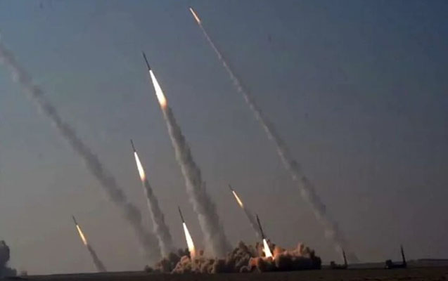 İran İsrailə qarşı raket hücumlarına başladı