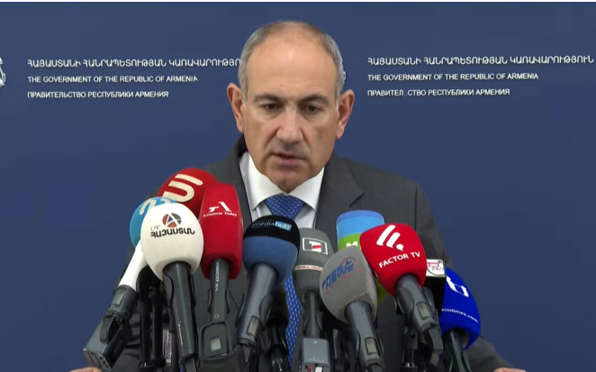 Paşinyan: Rusiya hərbi bazası Aİ-yə üzvlük niyyətimizə mane olmur