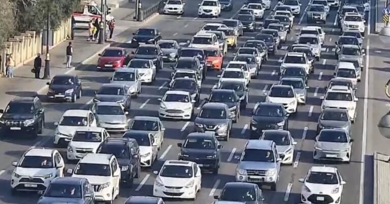 Bakıda bu yollarda sıxlıq var - SİYAHI