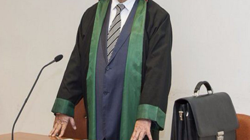 Bir vəkil kollegiyadan xaric edildi, 3-ü isə cərimələndi