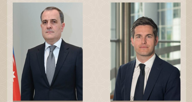 Ceyhun Bayramov niderlandlı həmkarı ilə danışdı