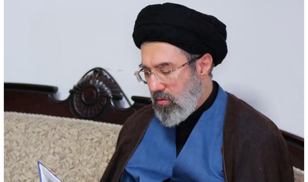 İranın yeni ali dini liderinin adı açıqlandı - Görün kim oldu