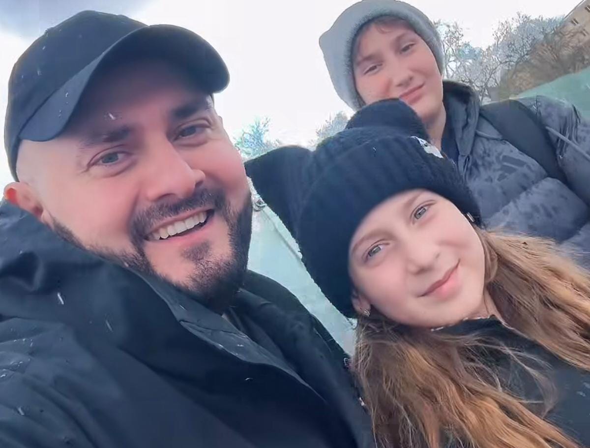 Murad ailəsi ilə birlikdı Parisdə - VİDEO