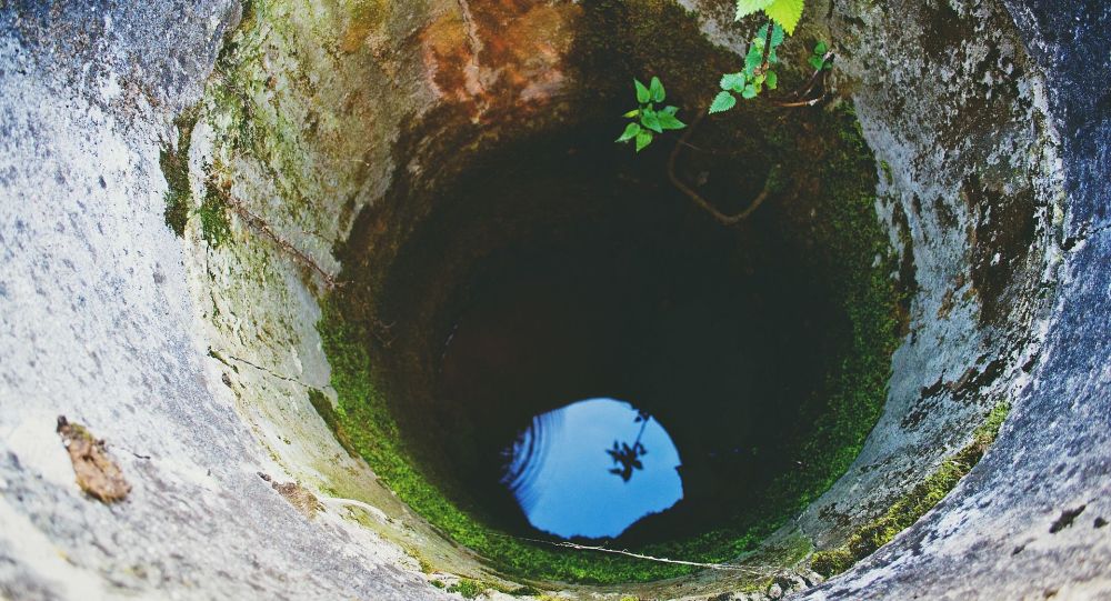 Salyanda 4 yaşlı uşaq su quyusuna yıxılaraq ölüb