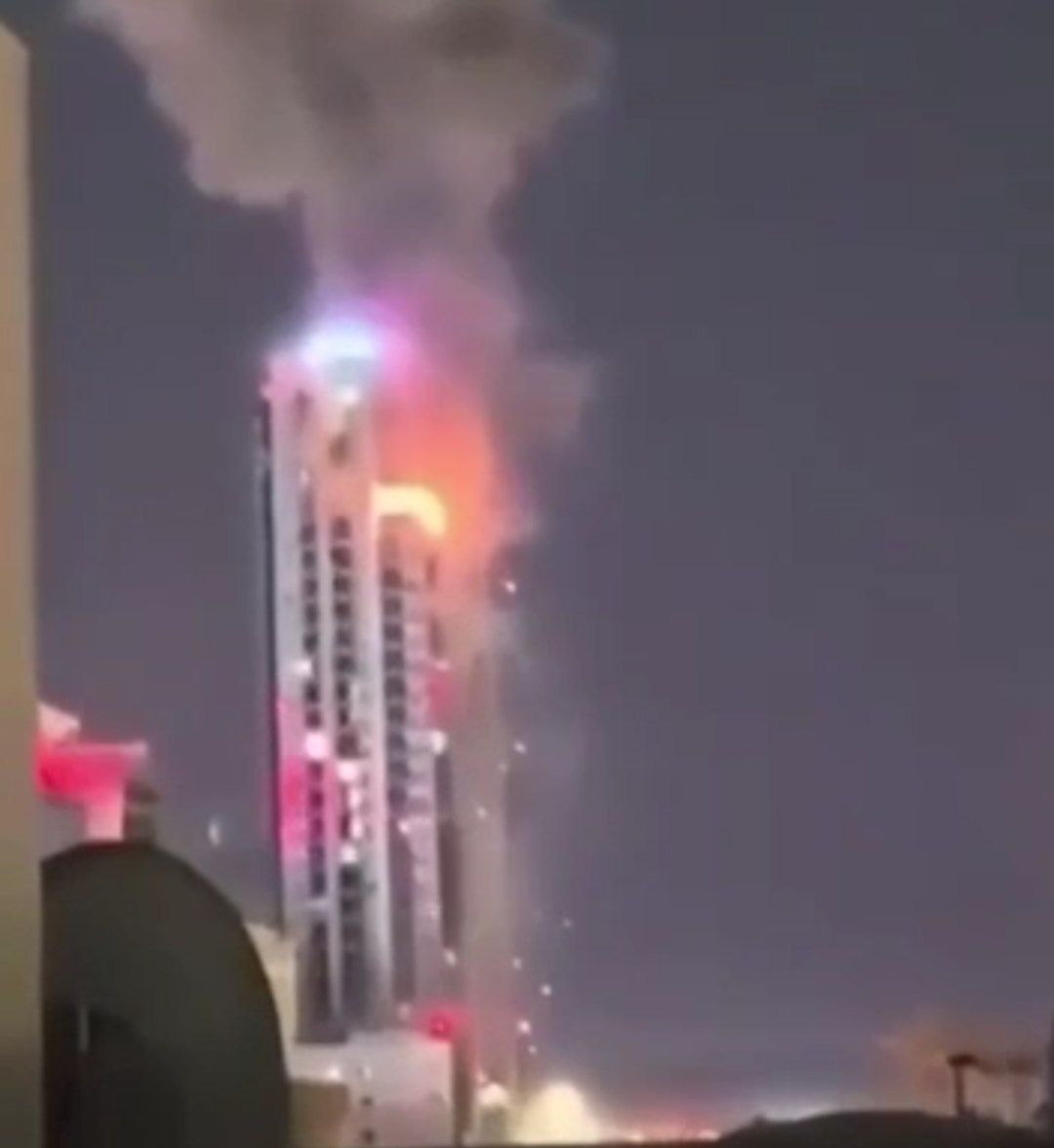 Dubaydakı ABŞ bankı belə vuruldu - ANBAAN VİDEO