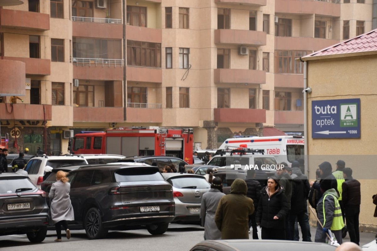 Bakıda yaşayış binasında yanğın - sakinlər təxliyə olundu