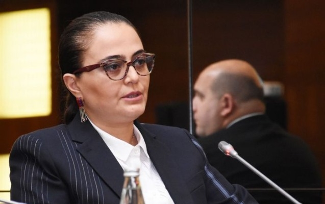 Müəllimlərin maaşları ilə bağlı təklifə nazir müavinindən REAKSİYA